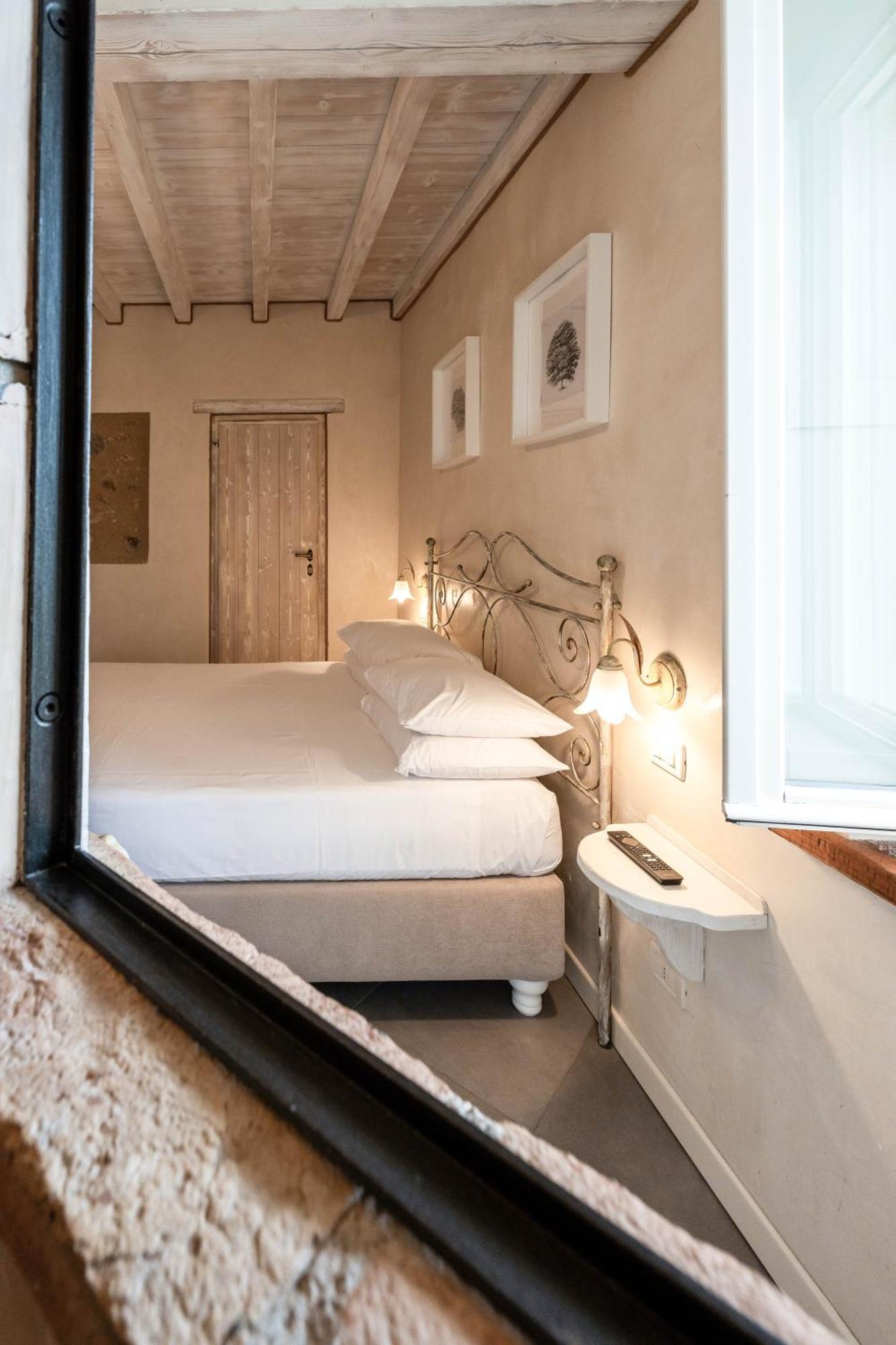 Casal Del Pigno Bed & Breakfast Пескиера дел Гарда Екстериор снимка